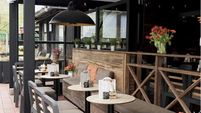 Horeca-Terrasoverkapping-Lapure-Cafè-Des-Nations-Knokke-1